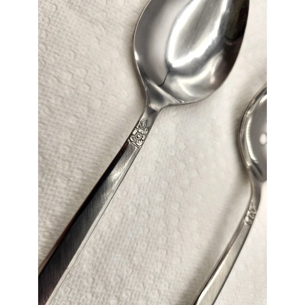 Oneida 1881 Rogers Melissa Serving Slotted Spoon Lot of 2 Stainless Flatware VTG